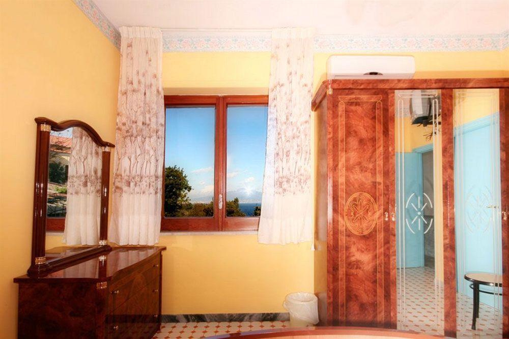 Hotel Cavour Sorrento Dış mekan fotoğraf